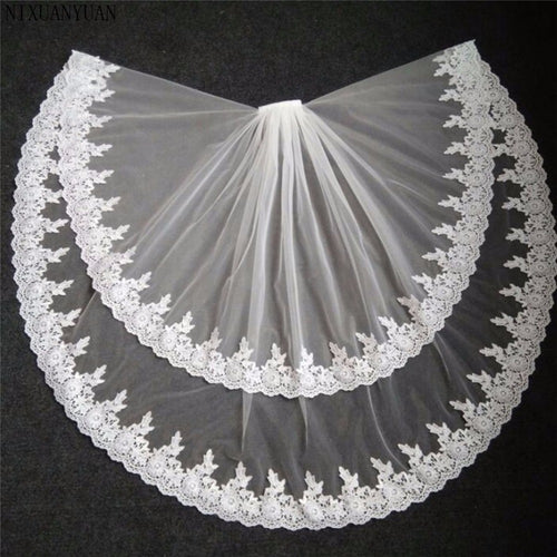 Lace trim veil