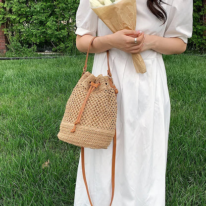 Woven Straw Bag Ladies Bucket Crossbody Bag Summer Beach Bag Retro Travel Shoulder Bags Small Travel Purse and Handbag For Women