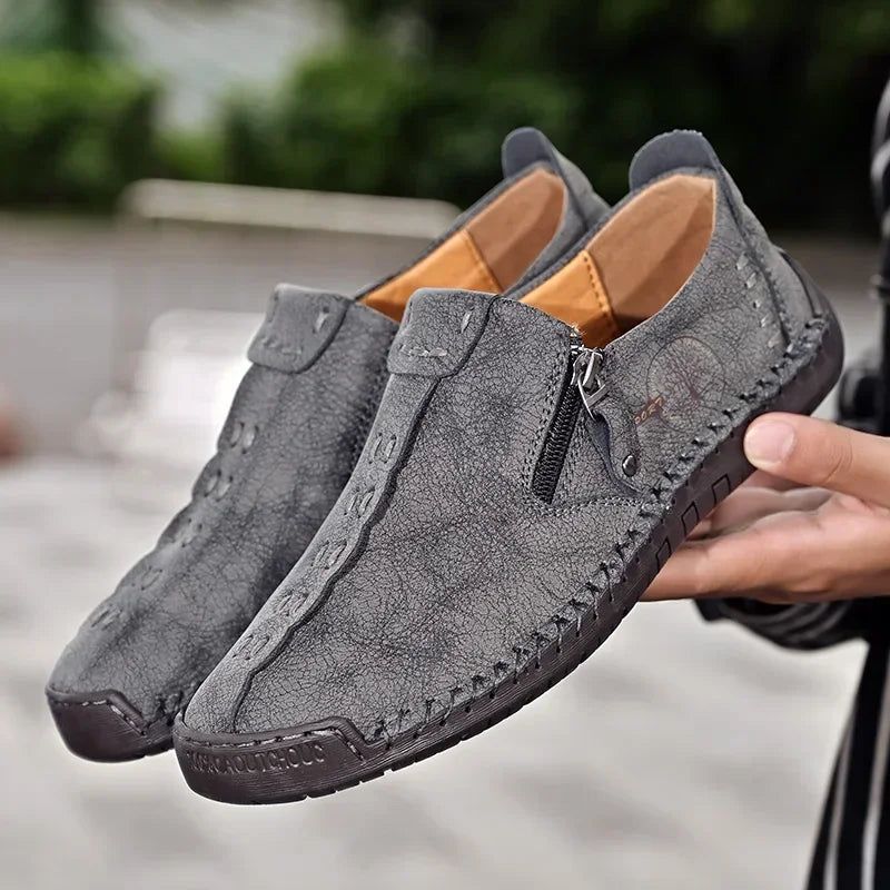 Classic Men's Shoes Leather Men Loafers Flat Spring Autumn Man Moccasins Loafers Breathable Brogue Shoes Zip Flats Men Sneakers