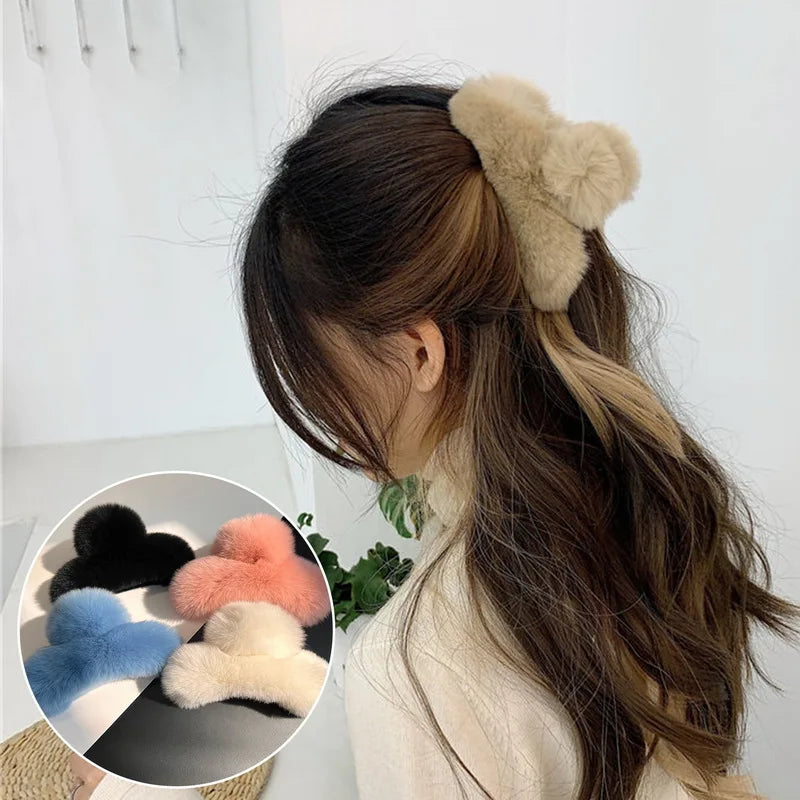 New Faux Fur Big Crab Hair Clips Rabbit Large Hairpins Head Temperament Clips New Cute Plush Hair Scratching Ponytail Hair Claws